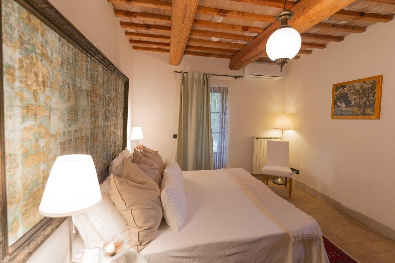 Agriturismo Borgo Di Campagna Il Tesoro Torre Alfina Eksteriør bilde